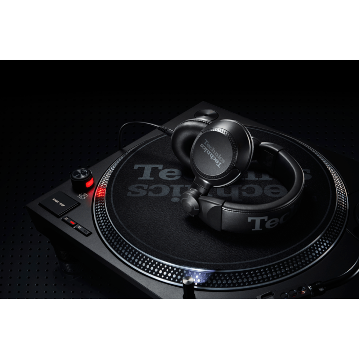 DJ вініловий програвач Technics SL-1210MK7EE Black