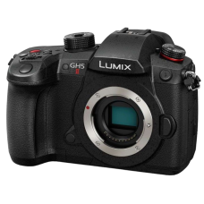 Цифрова Фотокамера Panasonic Lumix G DC-GH5M2EE Body