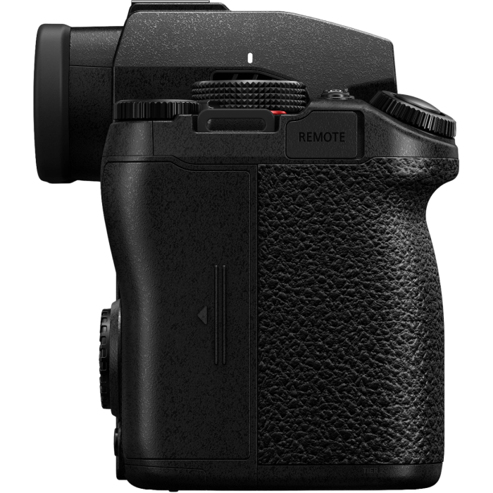 Цифровая фотокамера Panasonic Lumix S DC-S5M2EE Body