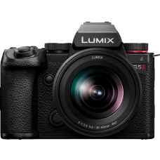 Цифрова фотокамера Panasonic Lumix S DC-S5M2KEE Kit S-R2060E f/3.5-5.6