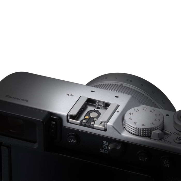 Цифрова фотокамера Panasonic Lumix DC-L10E-S (Silver)