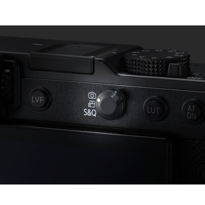 Цифрова фотокамера Panasonic Lumix DC-L10E-K (Black)