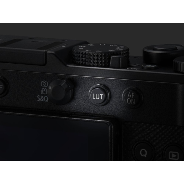 Цифрова фотокамера Panasonic Lumix DC-L10E-K (Black)
