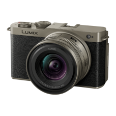 Цифрова фотокамера Panasonic Lumix S9 Titanium Black +18-40mm Kit DC-S9NE-NA (Titanium Lens)