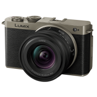 Цифрова фотокамера Panasonic Lumix S9 Titanium Black +18-40mm Kit DC-S9NE-NB (Black Lens)