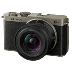Цифрова фотокамера Panasonic Lumix S9 Titanium Black +18-40mm Kit DC-S9NE-NB (Black Lens)
