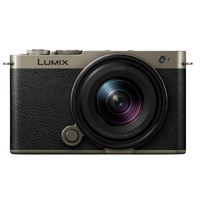 Цифрова фотокамера Panasonic Lumix S9 Titanium Black +18-40mm Kit DC-S9NE-NB (Black Lens)