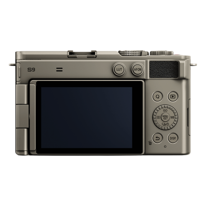 Цифрова фотокамера Panasonic Lumix S9 Titanium Black +18-40mm Kit DC-S9NE-NB (Black Lens)